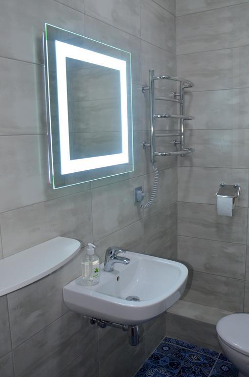 Sky Apartment Virmenska Kyiv Exterior photo