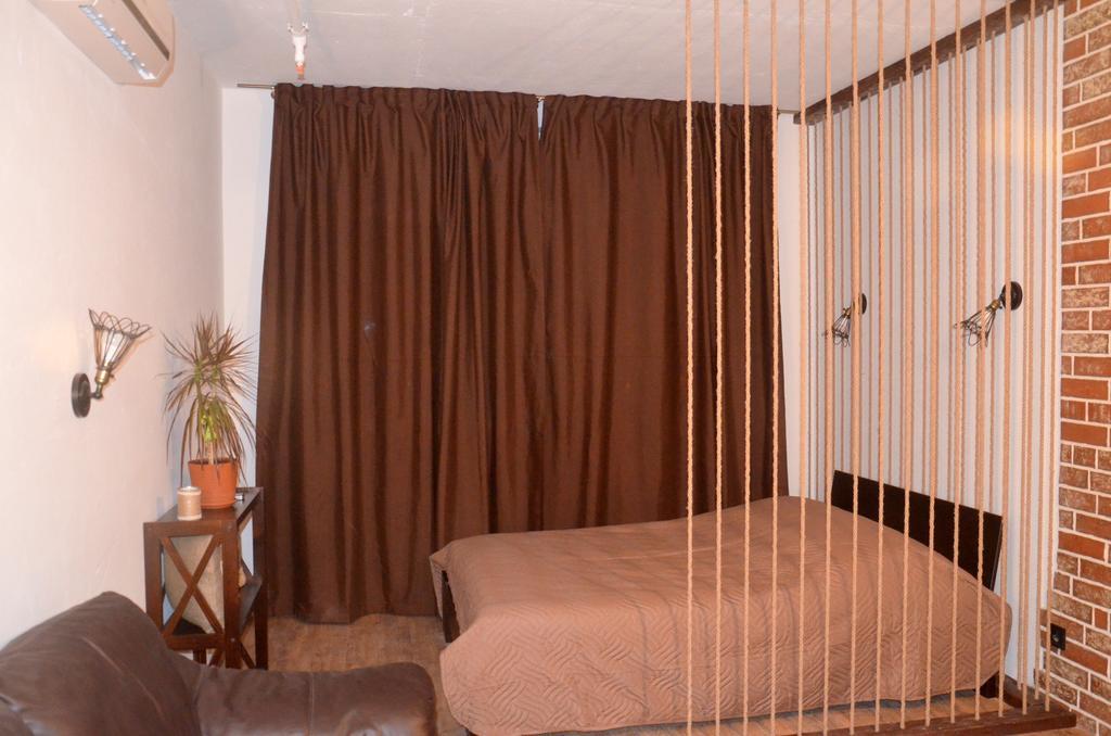 Sky Apartment Virmenska Kyiv Exterior photo