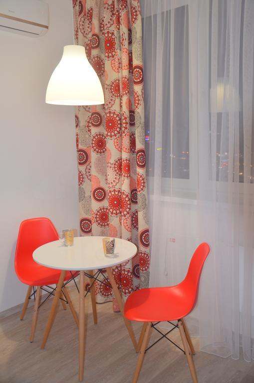 Sky Apartment Virmenska Kyiv Exterior photo