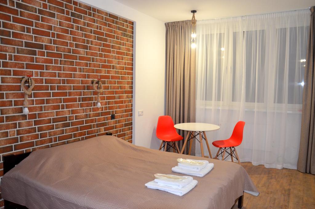 Sky Apartment Virmenska Kyiv Exterior photo