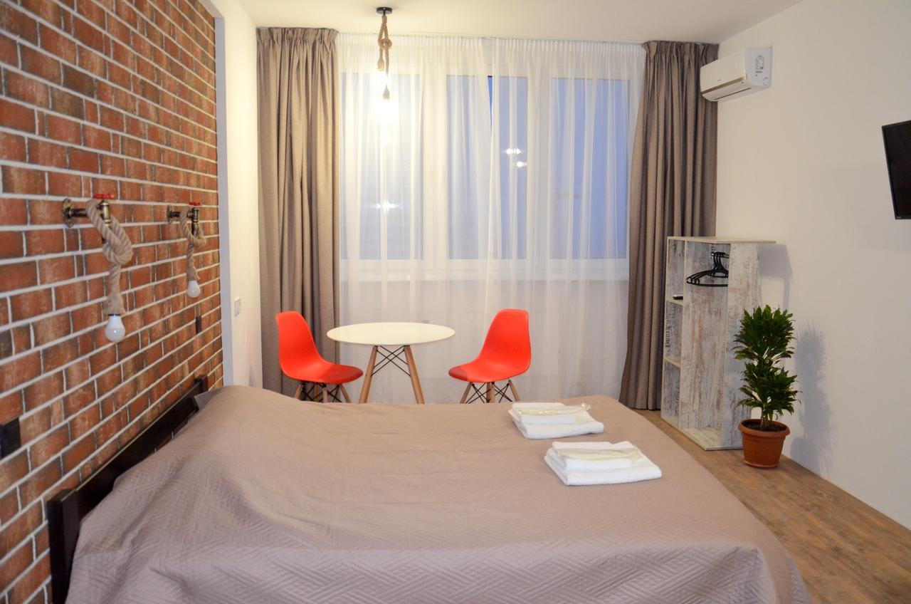 Sky Apartment Virmenska Kyiv Exterior photo