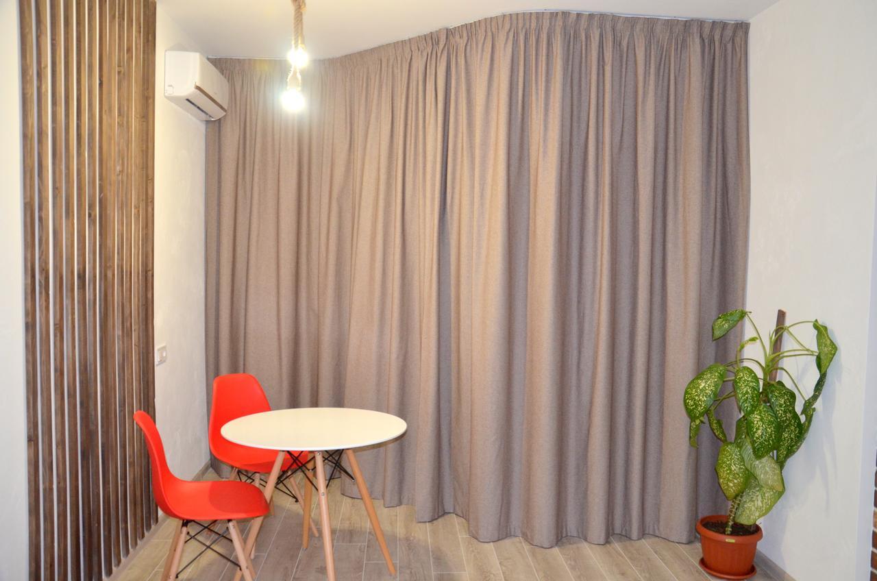 Sky Apartment Virmenska Kyiv Exterior photo