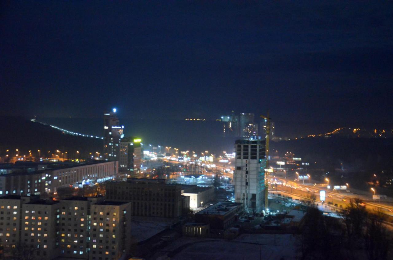 Sky Apartment Virmenska Kyiv Exterior photo