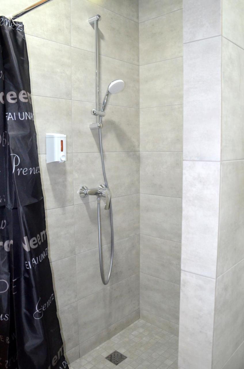 Sky Apartment Virmenska Kyiv Exterior photo